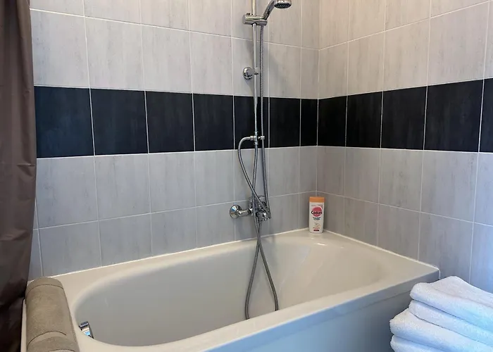 Maison De A * Châtellerault